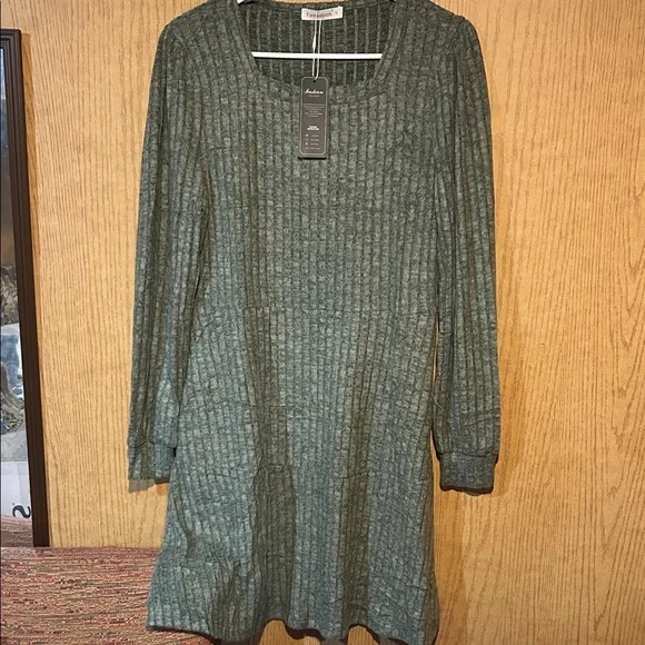 Green Ribbed Knit Long Sleeve Women's Dress - Picture 1 of 4